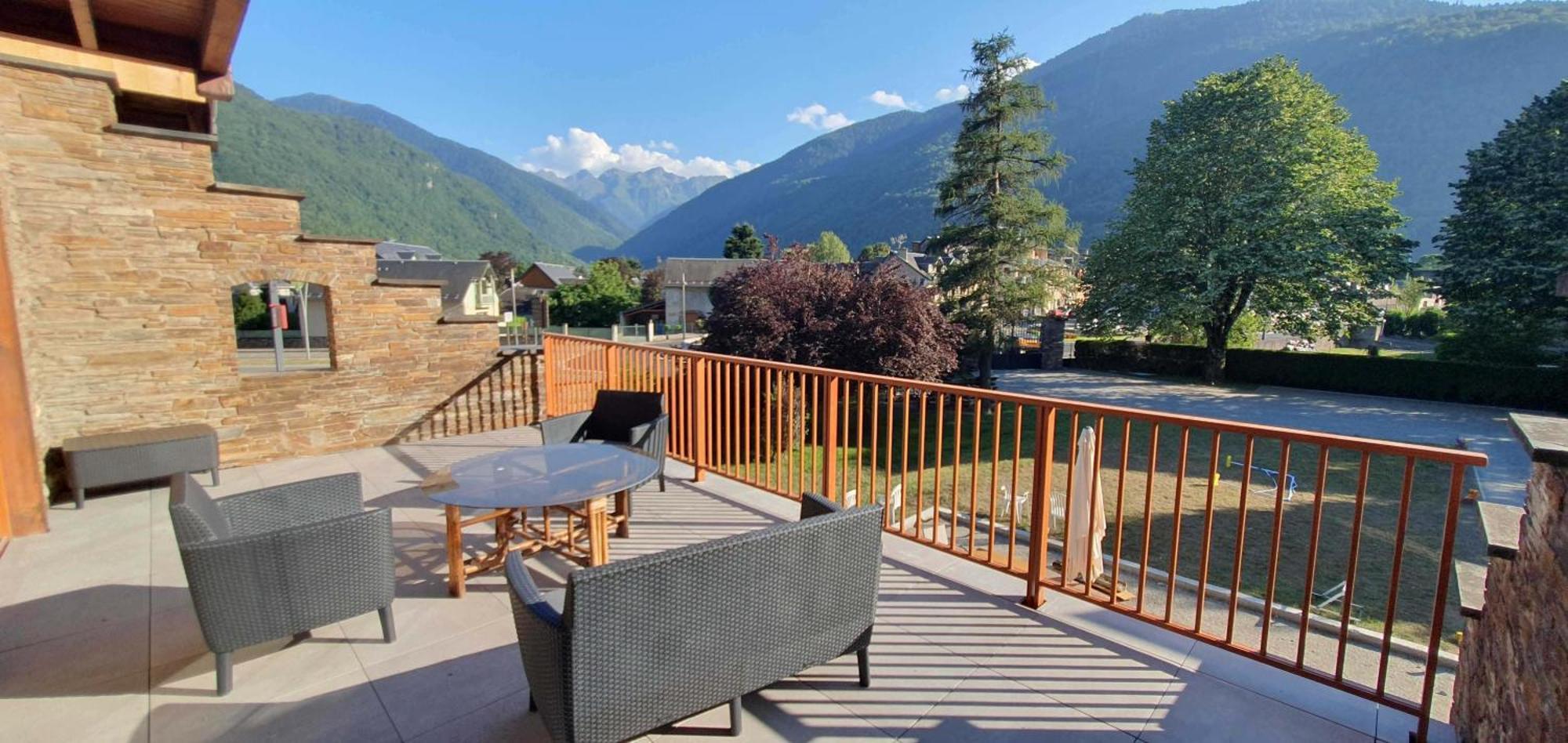 Maison De La Lionne Bagneres-de-Luchon Ngoại thất bức ảnh